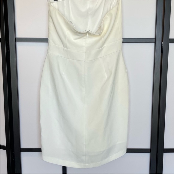 Adelyn Rae strapless special occasion dress. Size Medium - Picture 6 of 13